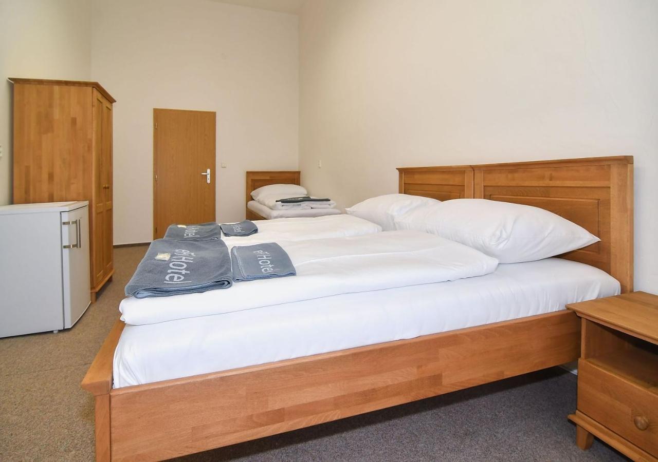 Zamek Racice Hotel Kültér fotó